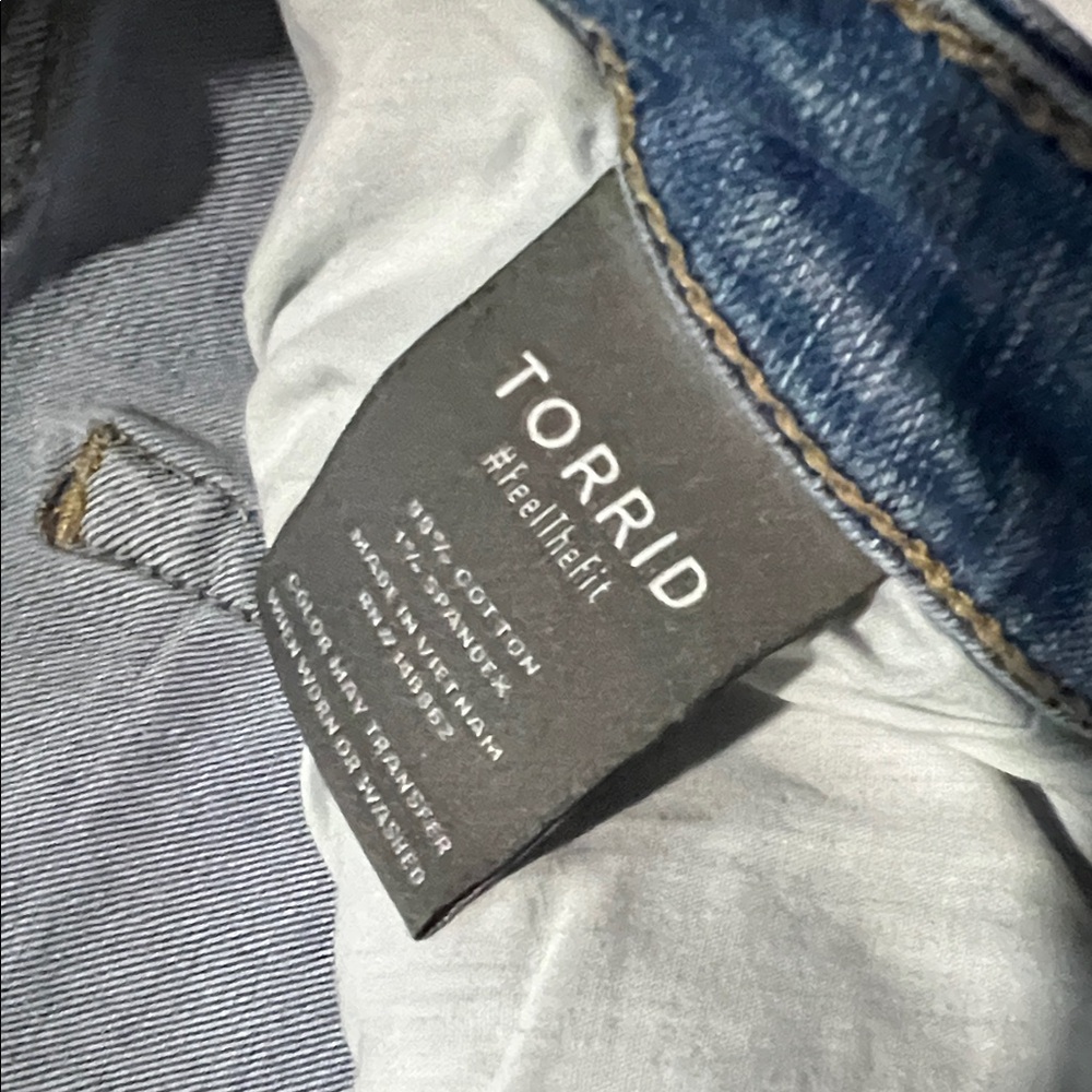 Torrid Perfect Super Flare vintage stretch jeans 20S tummy control - Picture 9 of 10